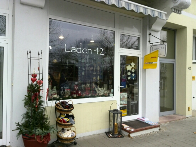 Laden 42 in Holtenau