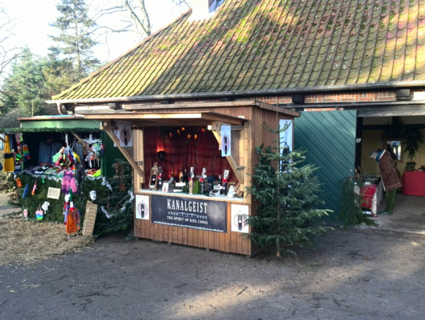 Kanalgeist auf dem Weihnachtsmarkt in Preetz am Kloster...